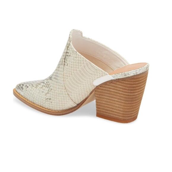 Chinese Laundry Beaute Mule - Picture 2 of 6